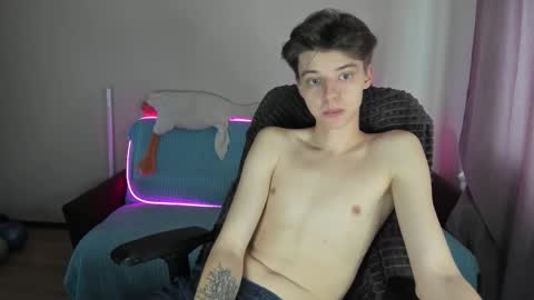 guy_liam1 online show from October 2025 08:24:01 AM