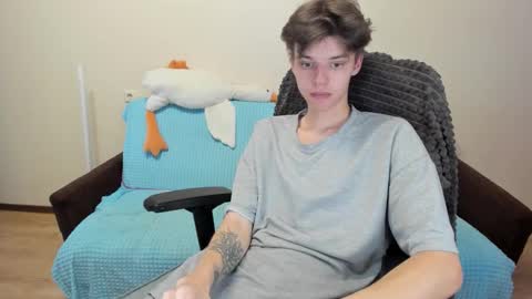 guy_liam1 online show from October 2025 01:01:02 PM