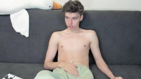 guy_liam1 online show from November 2025 02:09:01 PM