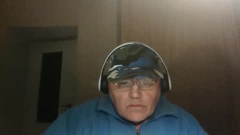 guyboy73 online show from October 2025 11:13:02 PM