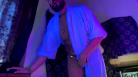 GuyST049 online show from April 2026 07:12:02 AM