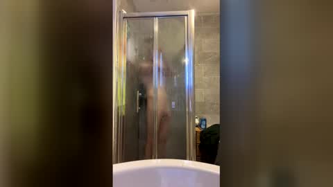 Snapshot of guyzill256 chatting on December 2025 04:36:02 PM Workmans cam online show from December 2025 04:36:02 PM