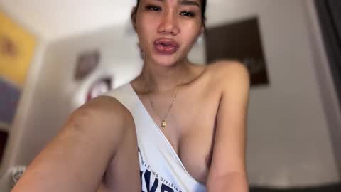 Alexa online show from December 2025 09:22:02 PM