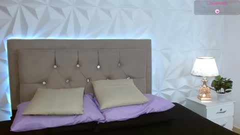 Gwen Drew online show from February 2026 01:29:02 PM