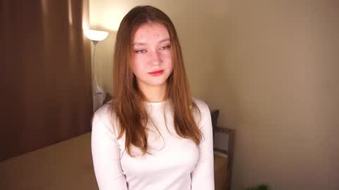 Snapshot of gwennielove chatting on May 2026 04:20:02 AM Molly online show from May 2026 04:20:02 AM