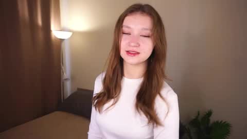 Snapshot of gwennielove chatting on May 2026 05:14:01 AM Molly online show from May 2026 05:14:01 AM