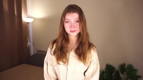 Snapshot of gwennielove chatting on June 2026 05:49:01 AM Molly online show from June 2026 05:49:01 AM
