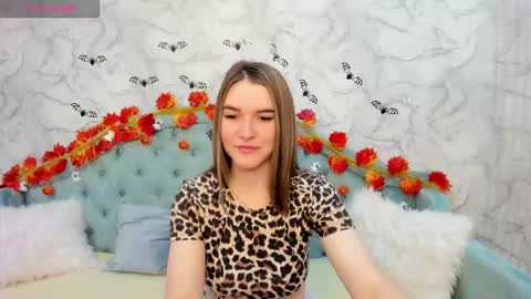 gwensmitt online show from October 2025 12:01:02 AM