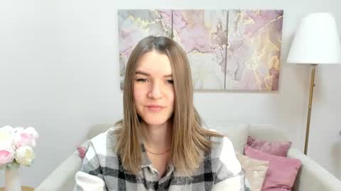 Snapshot of gwensmitt chatting on November 2025 12:10:01 AM gwensmitt online show from November 2025 12:10:01 AM