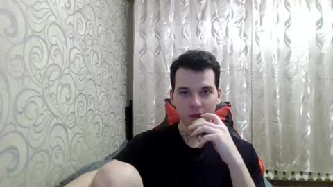 gwinbladee online show from April 2026 03:21:02 PM