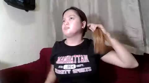 Snapshot of gwyneth2001 chatting on April 2026 07:47:01 AM Im Gwyneth From Philippines pinkheart69 online show from April 2026 07:47:01 AM
