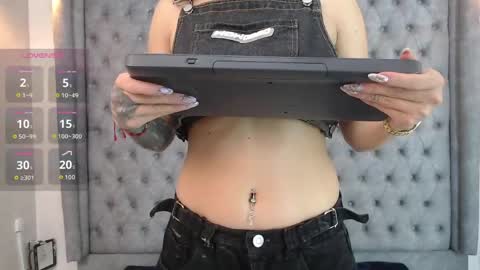 Snapshot of gyal_smith chatting on May 2026 03:00:01 AM Gyal Smith online show from May 2026 03:00:01 AM