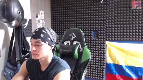 Snapshot of gymbro42 chatting on July 2026 07:02:02 PM Gymbro42 online show from July 2026 07:02:02 PM