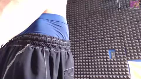 Snapshot of gymbro42 chatting on July 2026 03:59:01 PM Gymbro42 online show from July 2026 03:59:01 PM
