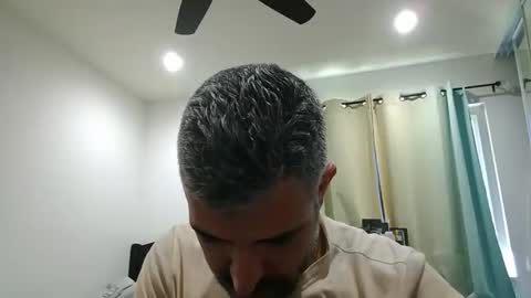Snapshot of h0nest84 chatting on May 2026 05:29:02 PM h0nest84 online show from May 2026 05:29:02 PM