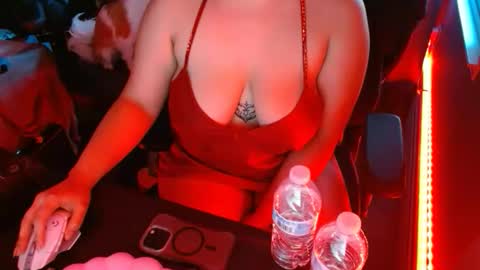Snapshot of h311bunny chatting on May 2026 02:10:01 PM h311bunny online show from May 2026 02:10:01 PM