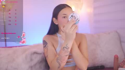 Snapshot of hade_collinss chatting on July 2026 12:42:02 PM Hade online show from July 2026 12:42:02 PM