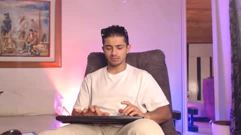 HADEZ online show from March 2026 03:33:01 PM