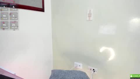 Snapshot of hae_in chatting on March 2026 08:18:02 AM Hae-In online show from March 2026 08:18:02 AM