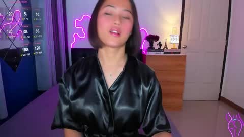 eurasian girl andrea  online show from April 2026 11:43:02 PM
