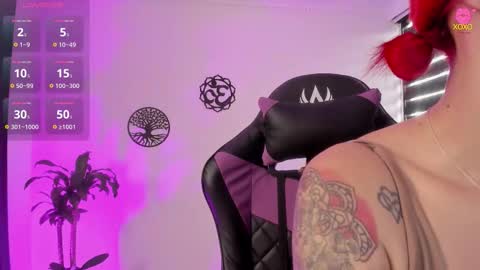 Hailee online show from November 2025 03:44:01 PM