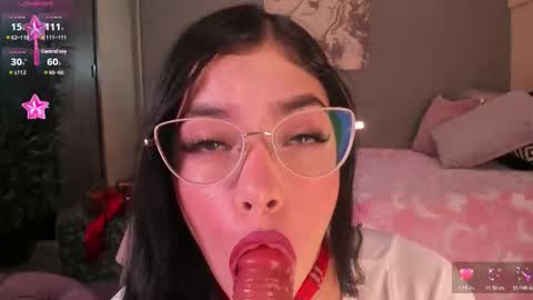 laura online show from December 2025 11:01:02 PM