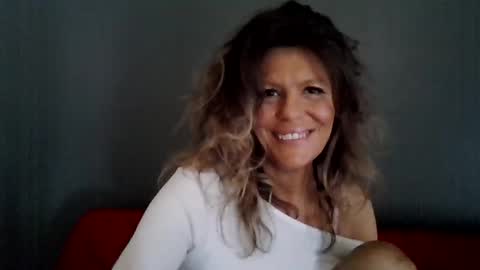 Hailey online show from January 2026 07:48:01 PM