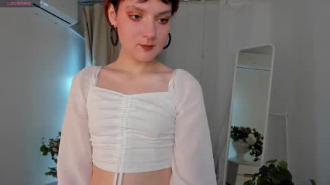 hairy_queeen online show from September 2025 09:33:01 AM