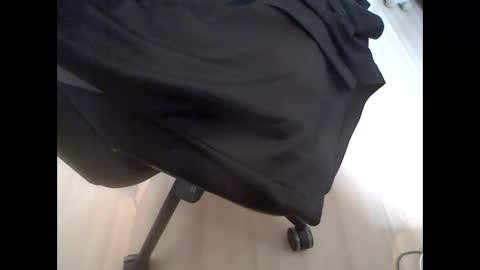 Snapshot of hairyman007 chatting on January 2025 10:48:02 AM hairyman007 online show from January 2025 10:48:02 AM