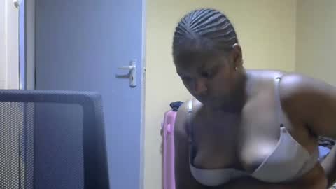 hairypussybigassy001 online show from January 2025 08:57:02 AM