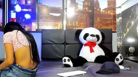 haliz_and_apolo online show from December 2024 03:43:02 PM