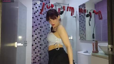 Snapshot of hall_sextape chatting on September 2025 01:38:02 AM Alice Ariel Bella Fran and Stiven online show from September 2025 01:38:02 AM