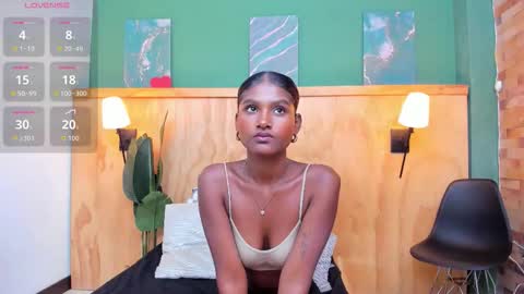 Halley Lorens online show from January 2026 07:11:01 PM