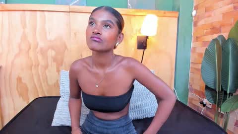 Halley Lorens online show from February 2026 07:21:02 PM