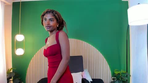 Halley Lorens online show from April 2026 12:32:01 PM