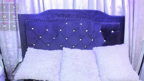 Halls Red online show from September 2025 10:42:02 PM