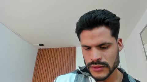 Snapshot of hamilton_1 chatting on October 2025 03:28:01 AM Hamilton online show from October 2025 03:28:01 AM