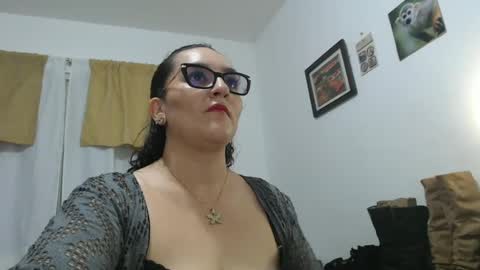 hammer9247 online show from September 2025 10:24:02 PM