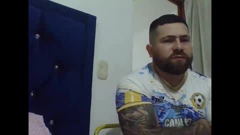 Snapshot of hammerwhithe01 chatting on January 2026 01:02:02 PM hammerwhithe01 online show from January 2026 01:02:02 PM