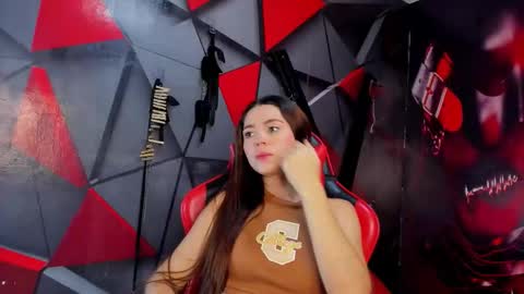 Snapshot of hana_and_zeta chatting on November 2025 12:15:01 PM Hana and Zeta online show from November 2025 12:15:01 PM