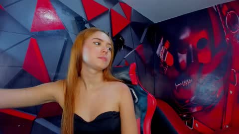 Snapshot of hana_and_zeta chatting on December 2025 12:22:02 PM Hana and Zeta online show from December 2025 12:22:02 PM