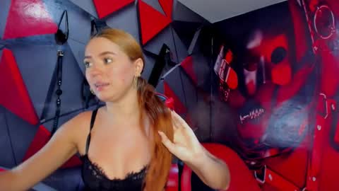 Snapshot of hana_and_zeta chatting on December 2025 12:45:02 PM Hana and Zeta online show from December 2025 12:45:02 PM