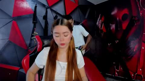 Snapshot of hana_and_zeta chatting on January 2026 12:20:02 PM Hana and Zeta online show from January 2026 12:20:02 PM