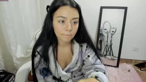 Snapshot of hana_garcia chatting on May 2026 11:01:04 PM Hana Garcia online show from May 2026 11:01:04 PM