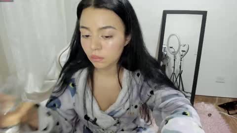 Snapshot of hana_garcia chatting on May 2026 12:18:01 AM Hana Garcia online show from May 2026 12:18:01 AM