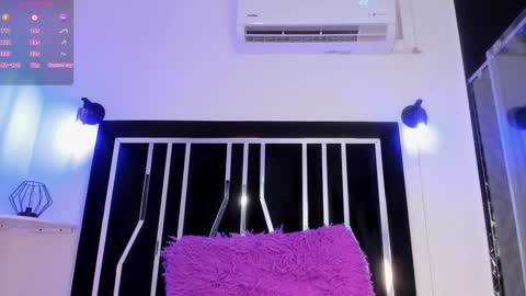 hana  online show from January 2025 04:37:02 PM