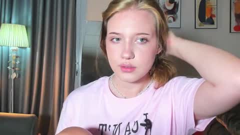 hanahwoods online show from February 2025 10:20:02 PM