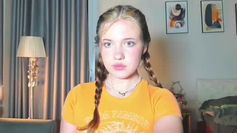 hanahwoods online show from February 2025 08:55:01 PM