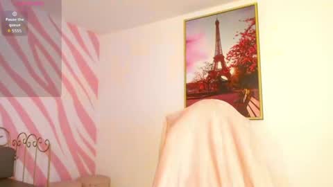 Snapshot of hanaku_8 chatting on April 2026 09:02:02 PM Hanaku online show from April 2026 09:02:02 PM