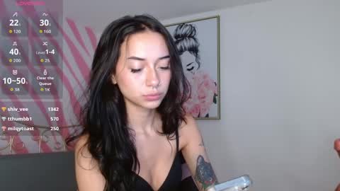 Snapshot of hanaku_8 chatting on May 2026 01:57:16 AM Hanaku online show from May 2026 01:57:16 AM